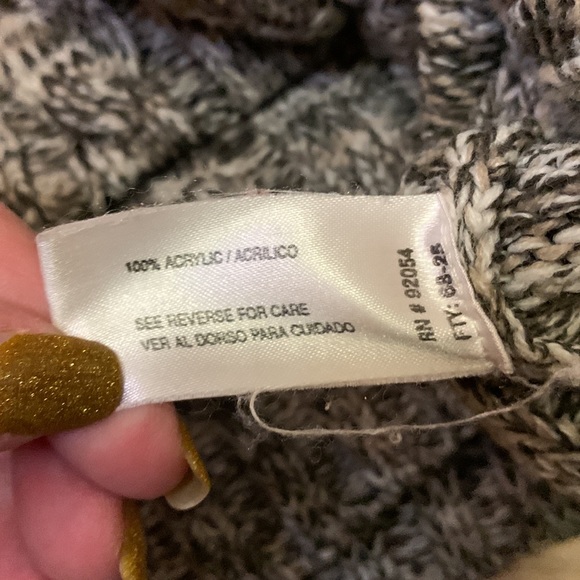 By Design acrylic long sleeve button Down cardigan sweater - Picture 8 of 8